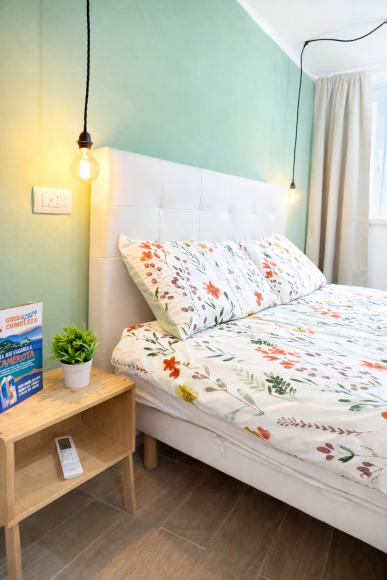 angolo_di_camera_accogliente_e_luminoso